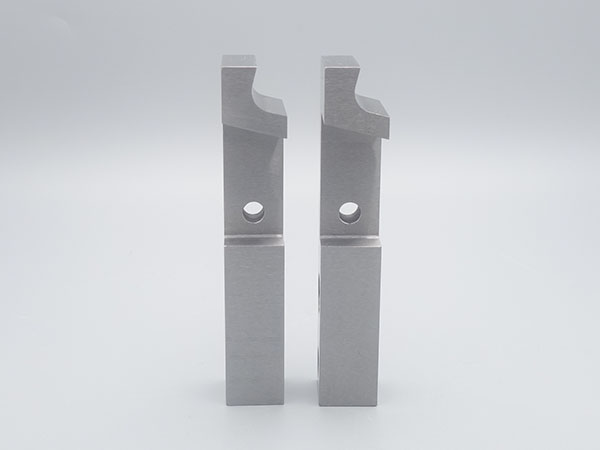 分析光纖納溪精密零件材質(zhì)如何進(jìn)行品質(zhì)鑒別？的圖片